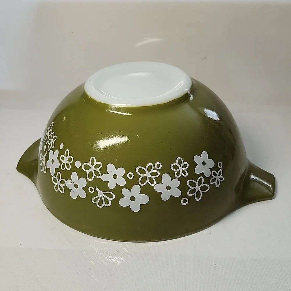 Vintage Pyrex primary Avocado color Cinderella nesting mixing bowl 444-4qt … - Picture 4 of 10